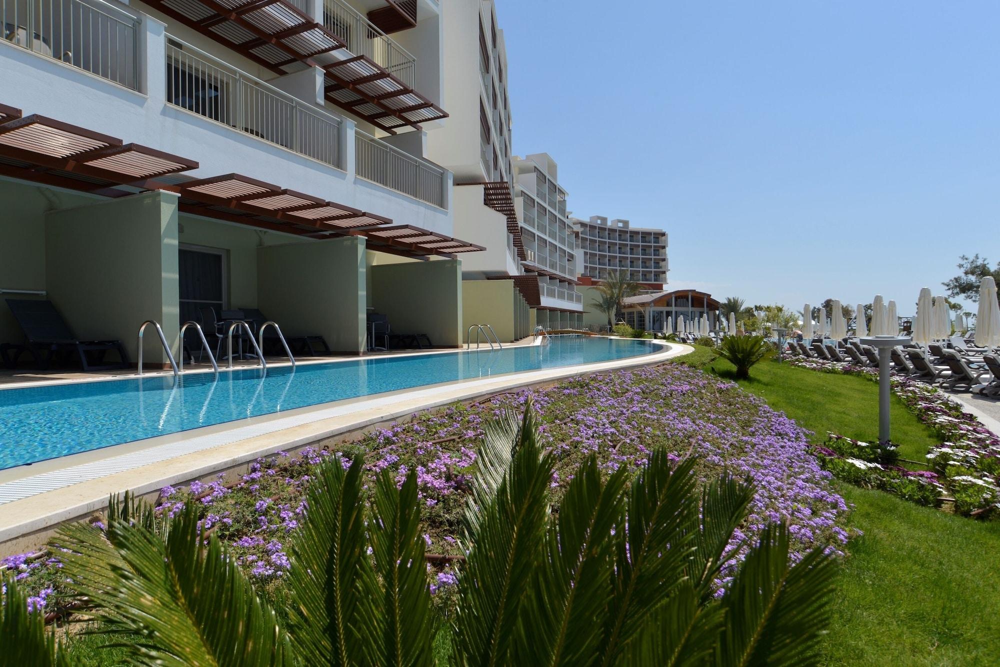 Akra Sorgun Tui Blue Sensatori Side